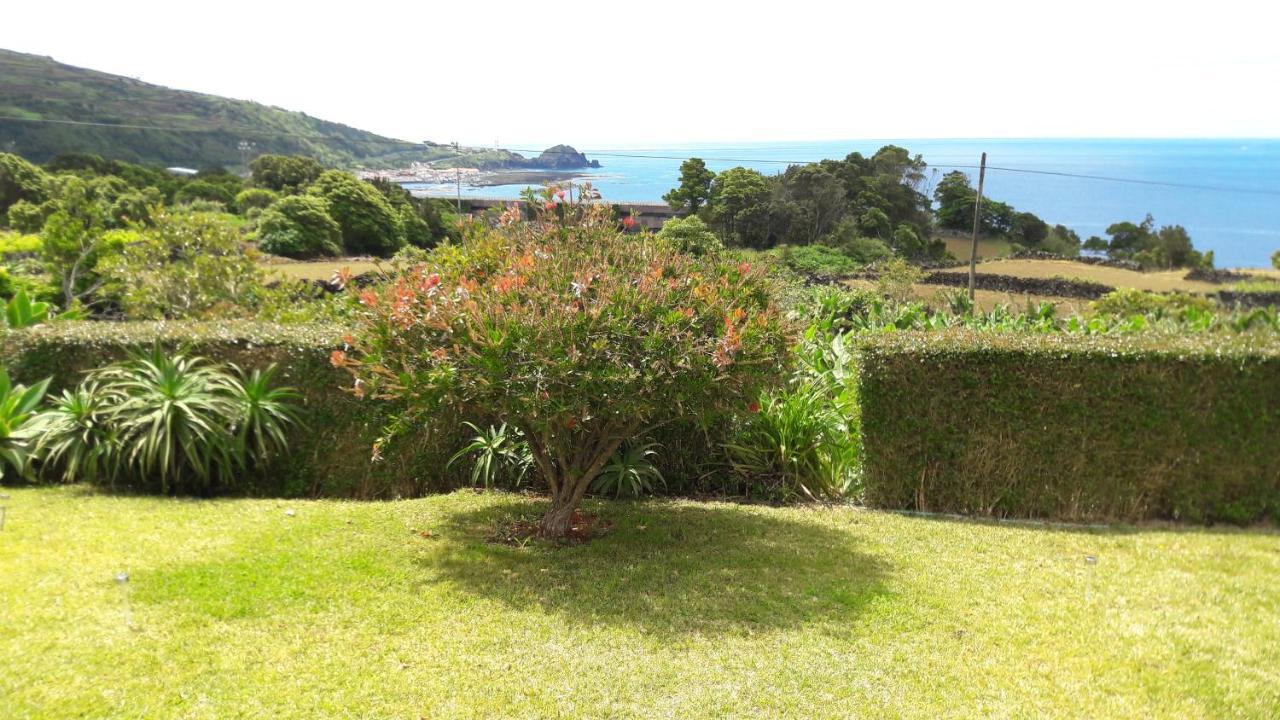 Casa Da Ribeira Panzió Lajes do Pico Kültér fotó