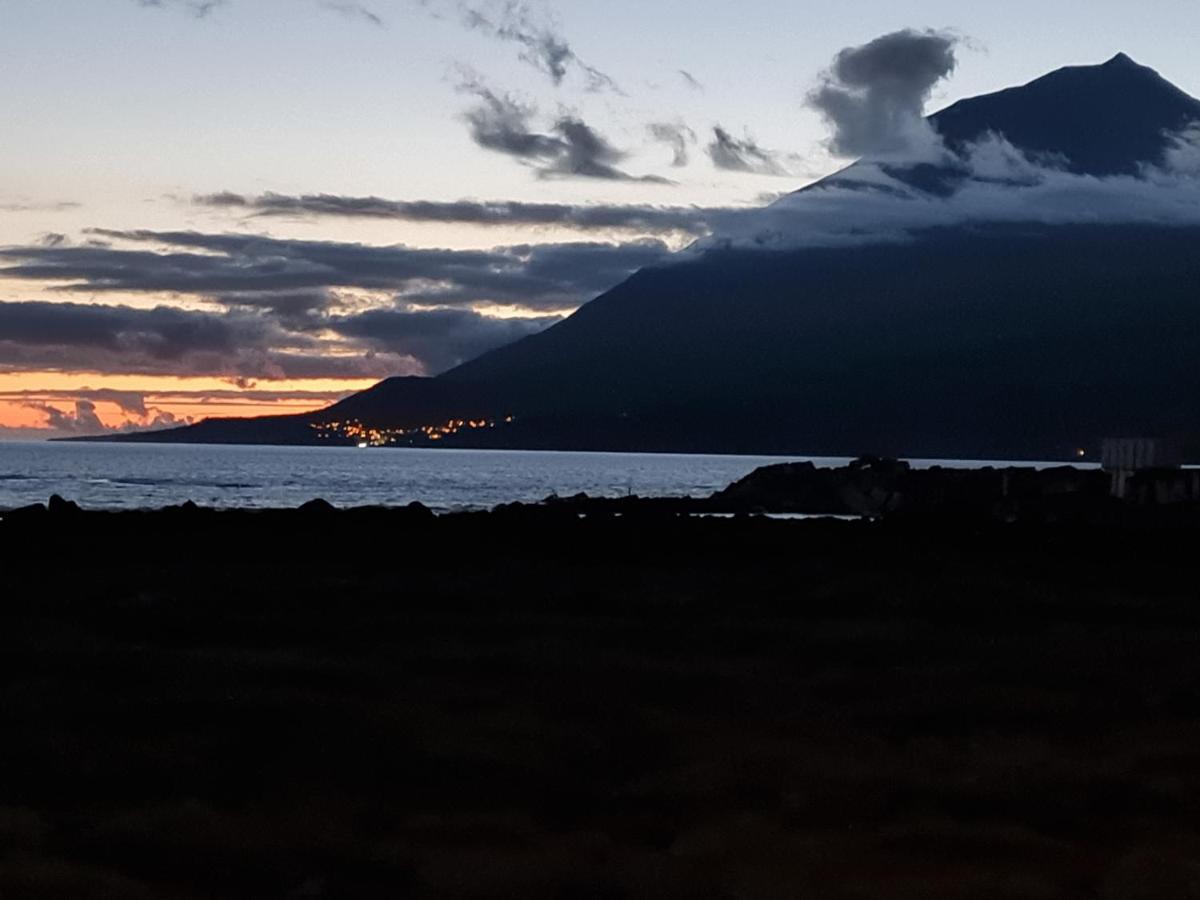 Casa Da Ribeira Panzió Lajes do Pico Kültér fotó